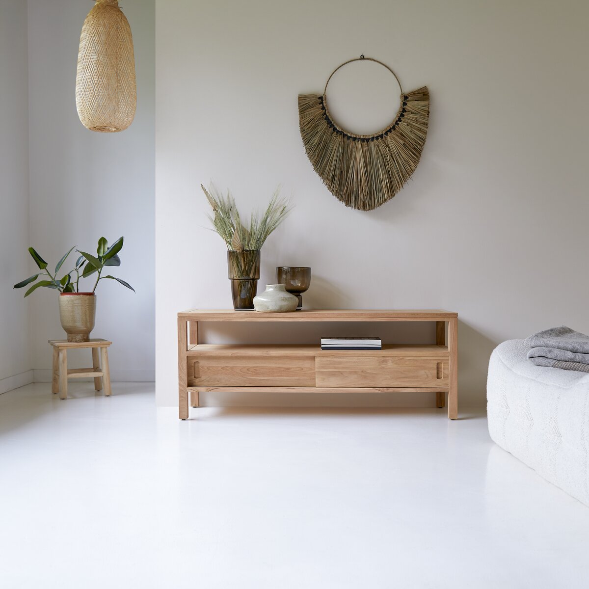 Anton - Mobile TV in teak massello 130 cm Anton - Mobile TV in teak massello 130 cm