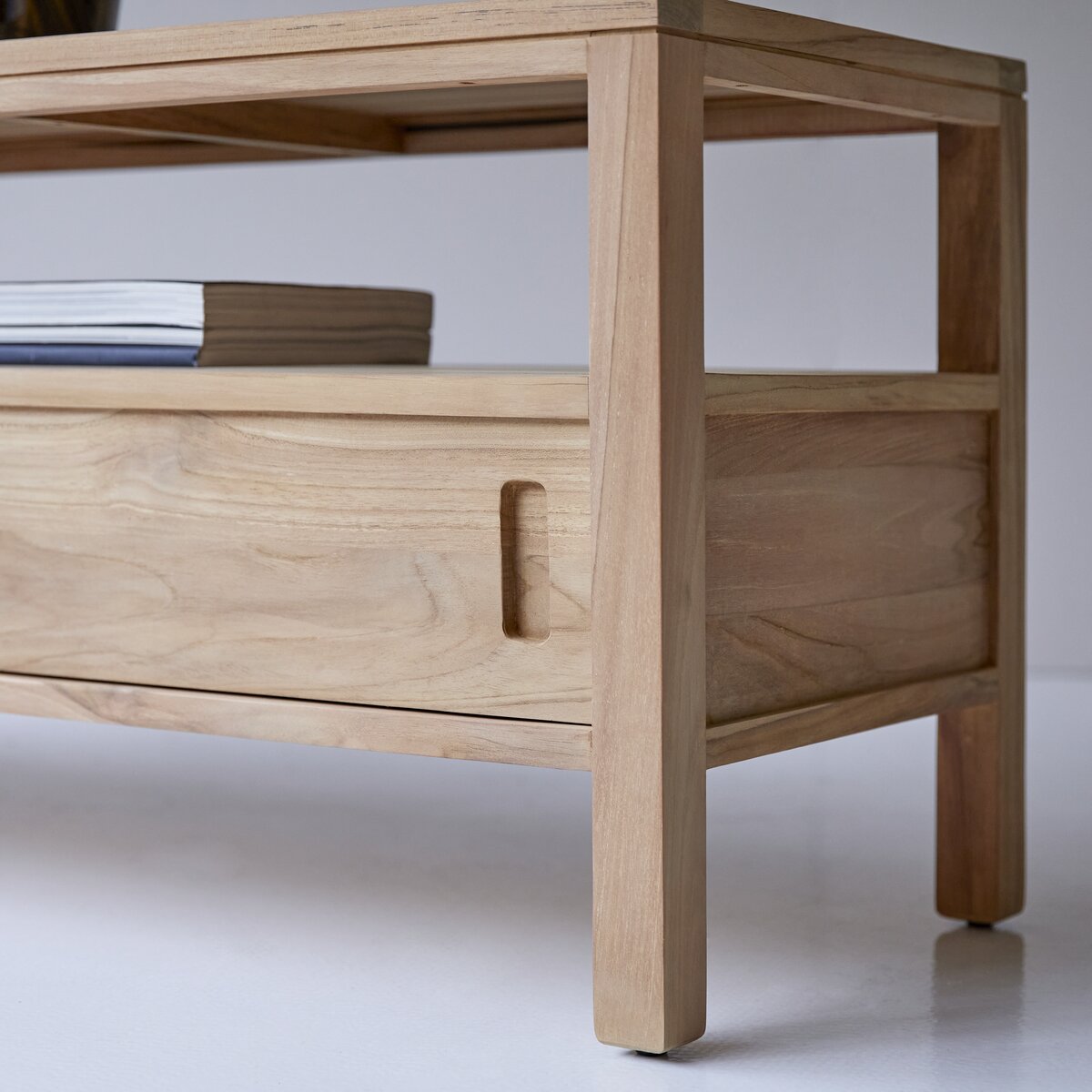 Anton - Meuble TV en teck massif 130 cm Anton - Meuble TV en teck massif 130 cm