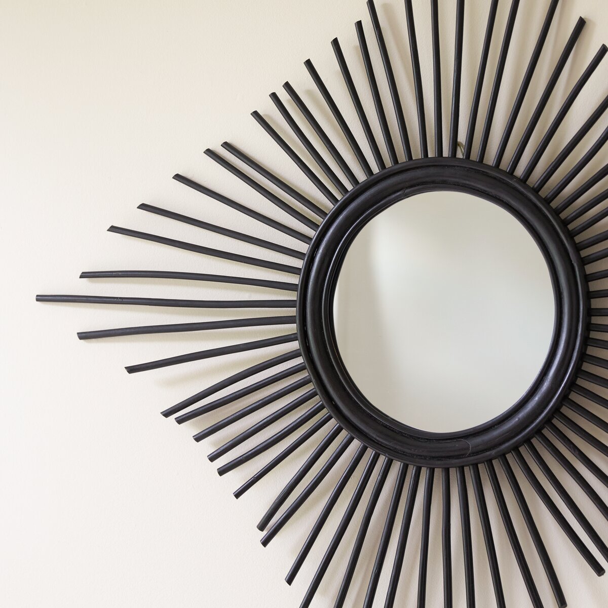 Isidore - Espejo en ratán negro 80 cm Isidore - Espejo en ratán negro 80 cm