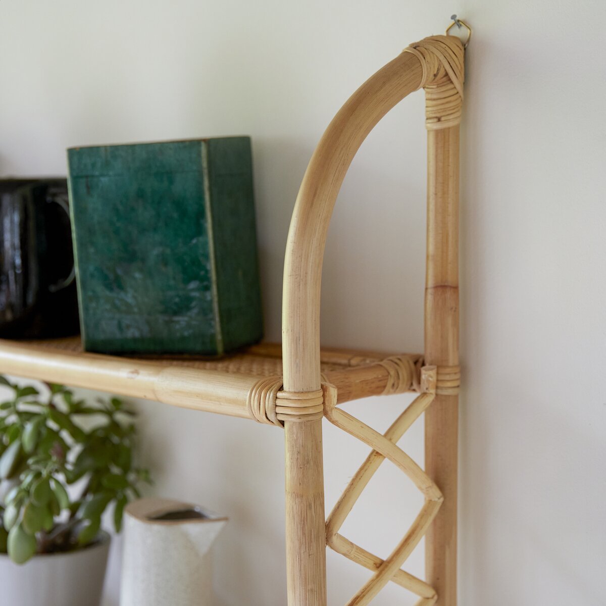 Marius - Wandregal aus Rattan Marius - Wandregal aus Rattan