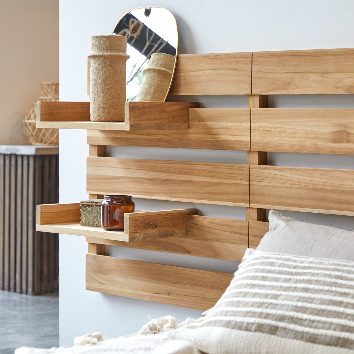Urbain - Testiera con ripiani in teak massello 270 cm Urbain - Testiera con ripiani in teak massello 270 cm