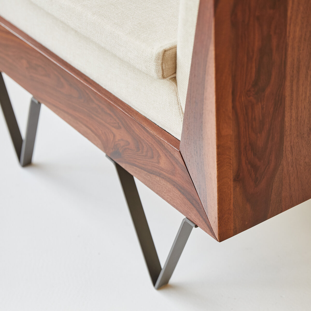 Metric - Sessel aus massives Palisanderholz Metric - Sessel aus massives Palisanderholz