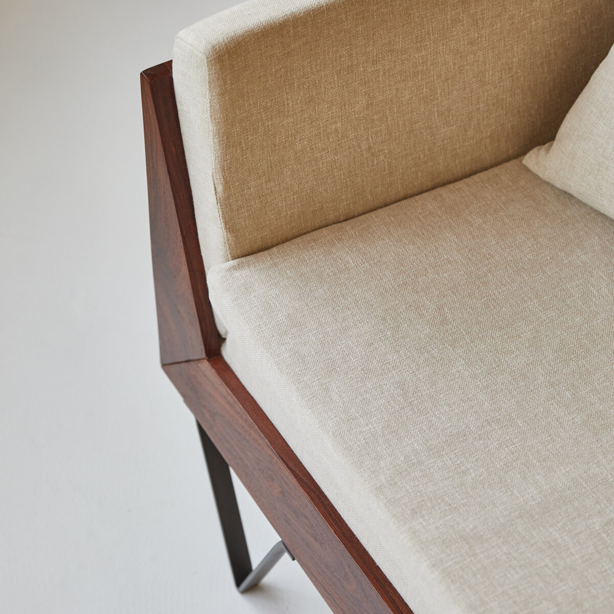 Metric - Sessel aus massives Palisanderholz Metric - Sessel aus massives Palisanderholz