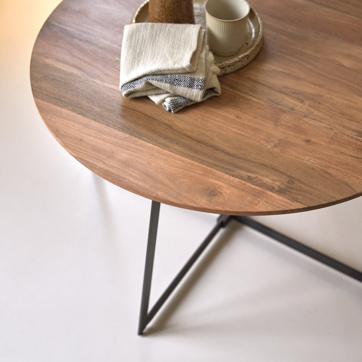 Temis - Solid acacia Coffee Table Temis - Solid acacia Coffee Table