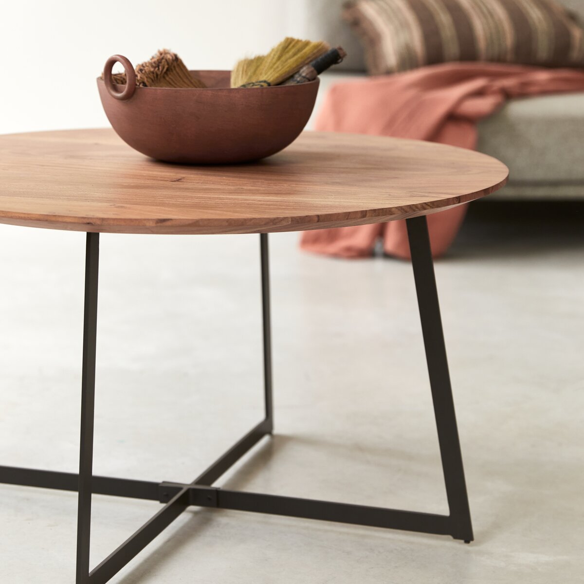 Temis - Table basse en acacia massif Temis - Table basse en acacia massif
