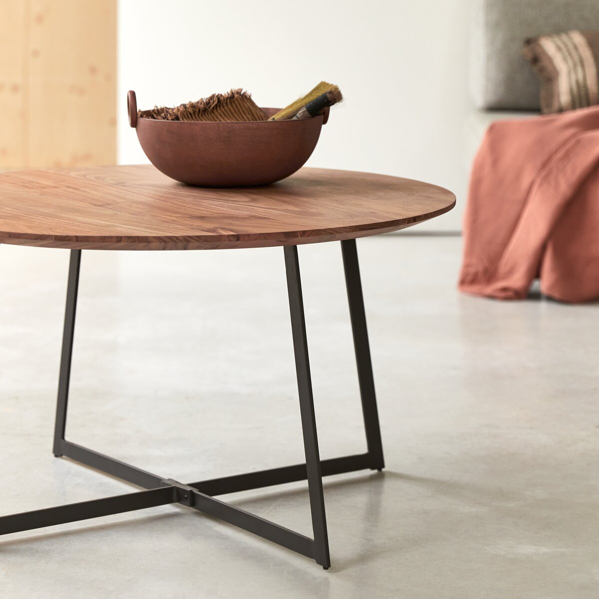 Temis - Table basse en acacia massif Temis - Table basse en acacia massif