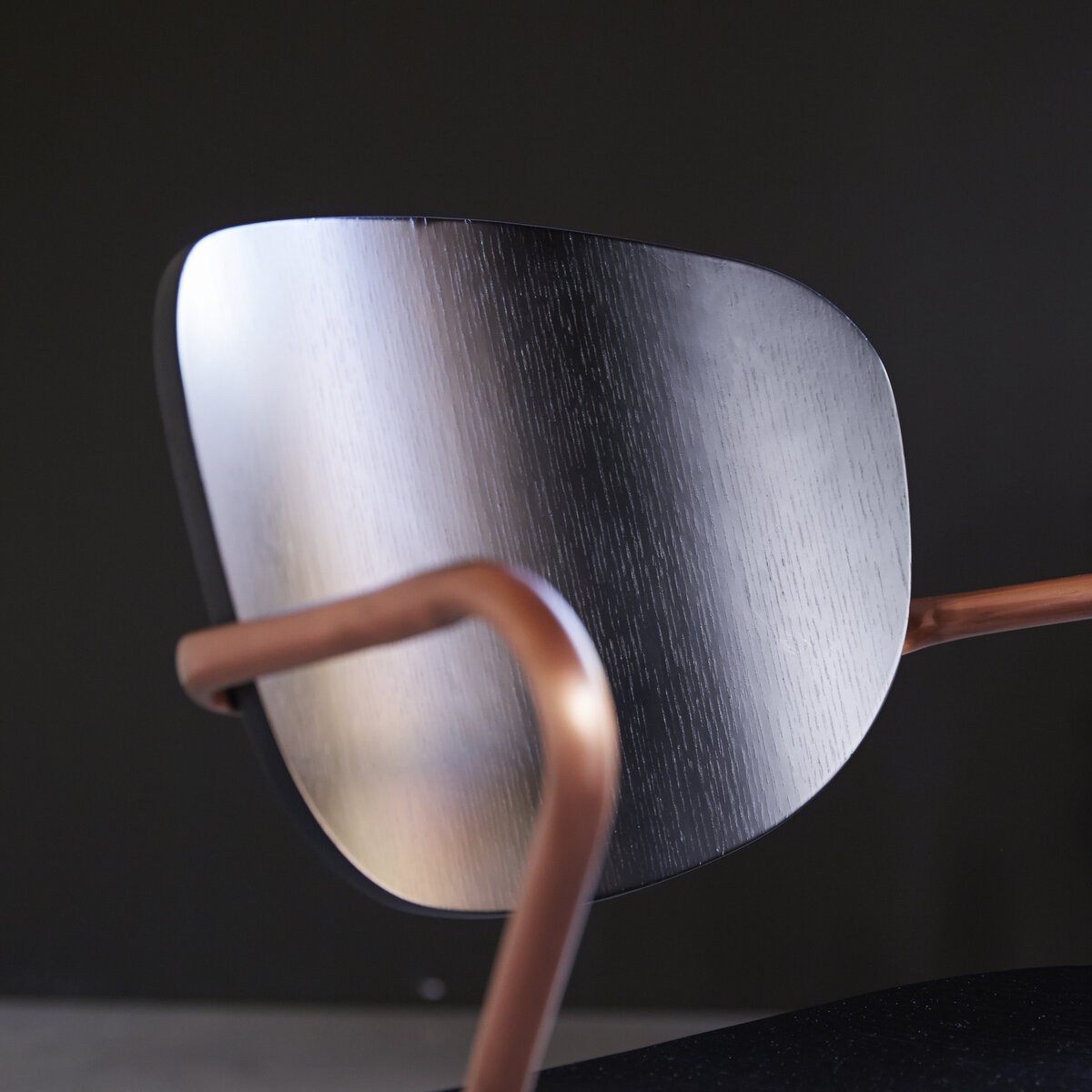 Ada - Stuhl aus Eiche und Metall copper Ada - Stuhl aus Eiche und Metall copper