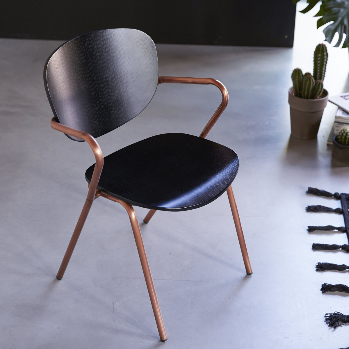Ada - Silla en roble y metal copper Ada - Silla en roble y metal copper