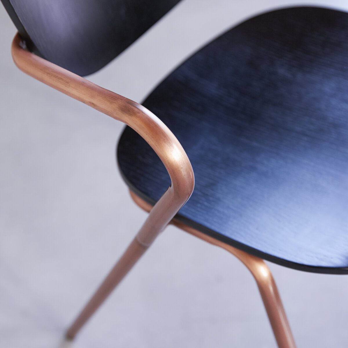 Ada - Stuhl aus Eiche und Metall copper Ada - Stuhl aus Eiche und Metall copper