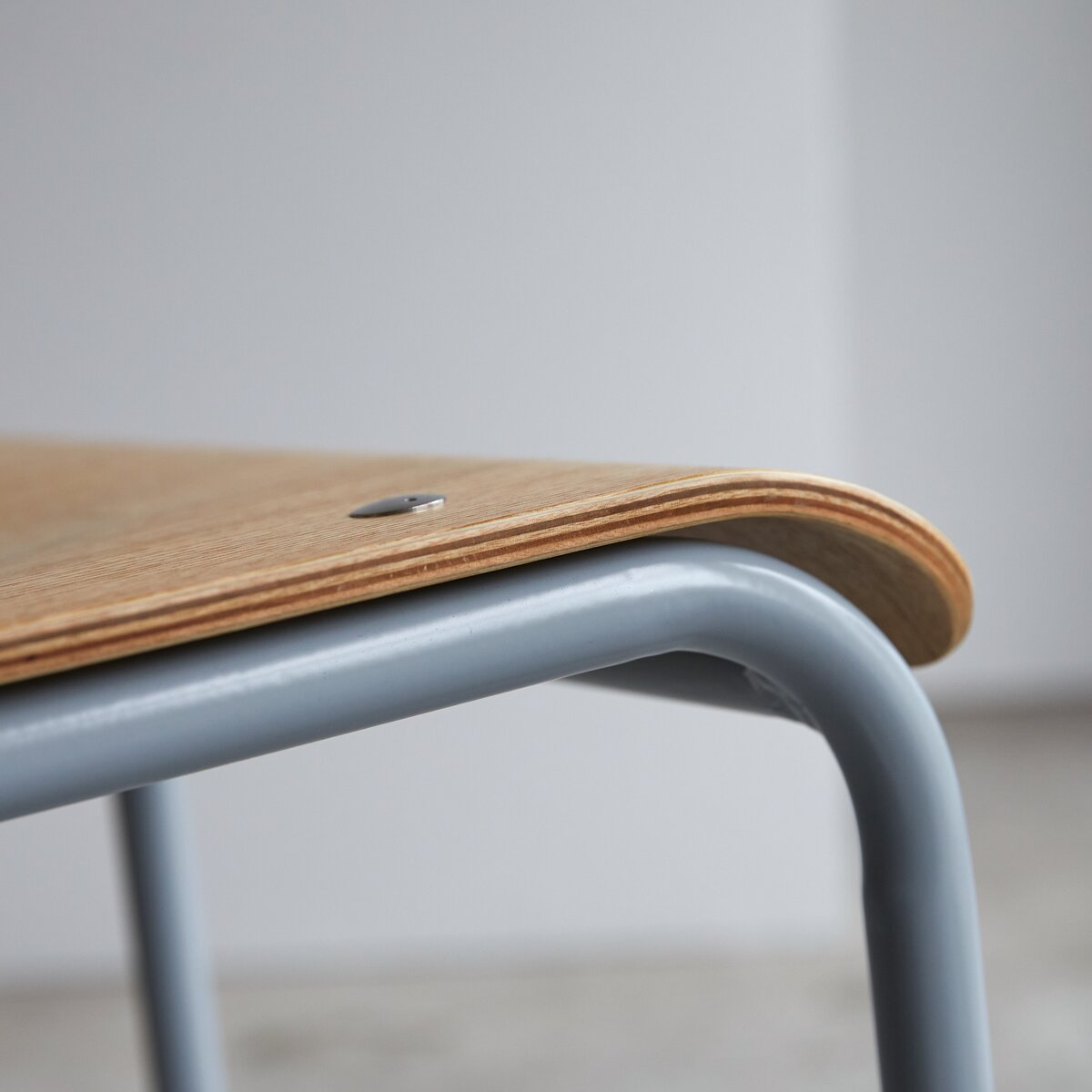 Mio - Chaise en frêne et métal grey Mio - Chaise en frêne et métal grey