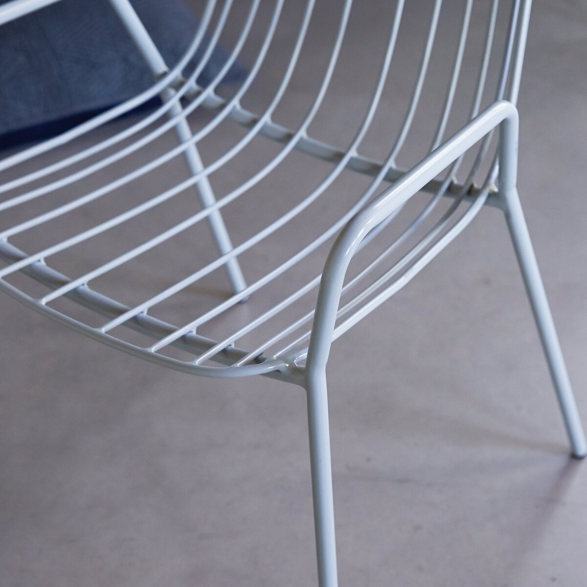 Arty - Fauteuil en métal bleu grey Arty - Fauteuil en métal bleu grey