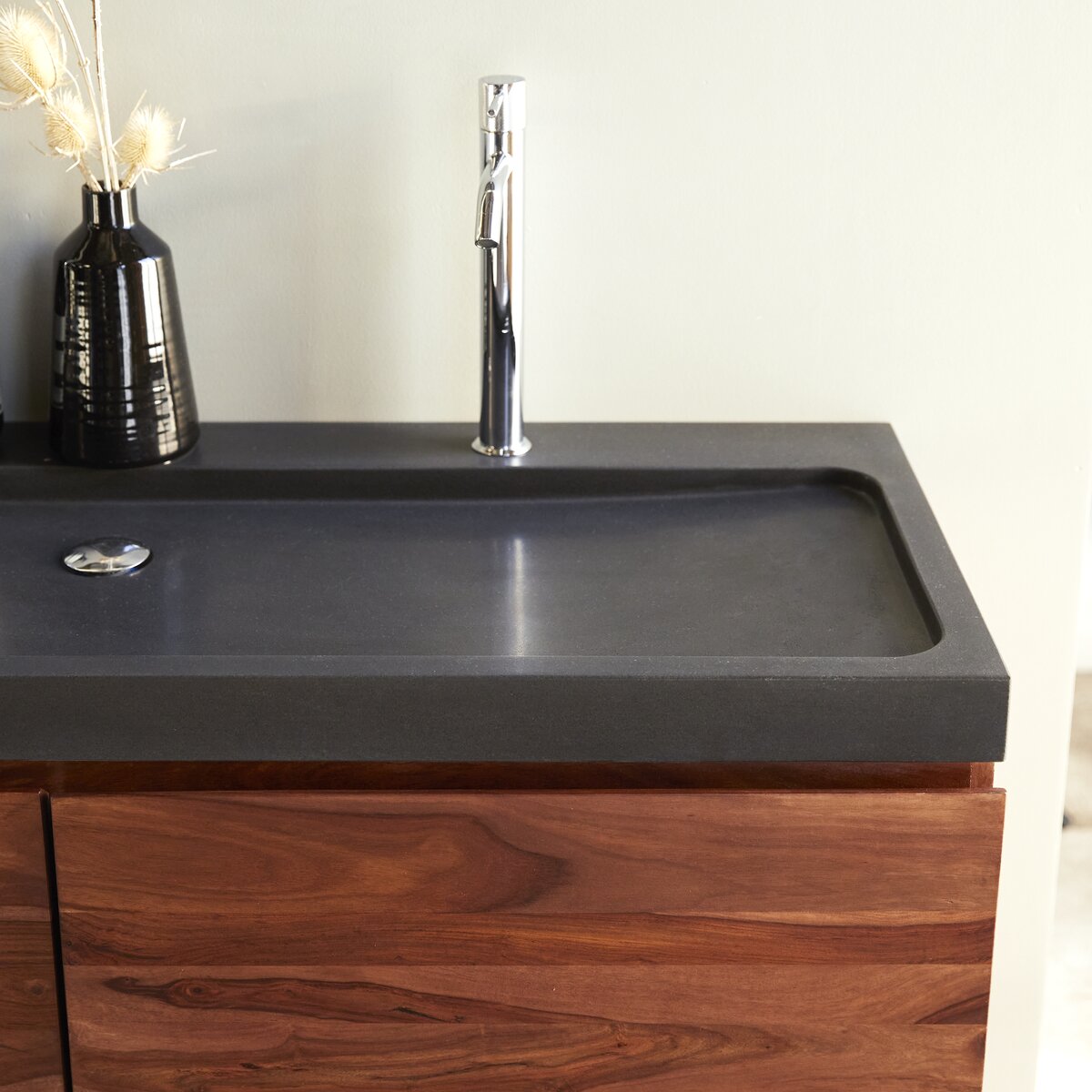 Nova - Mueble de baño en palisandro macizo y piedra de lava 120 cm Nova - Mueble de baño en palisandro macizo y piedra de lava 120 cm