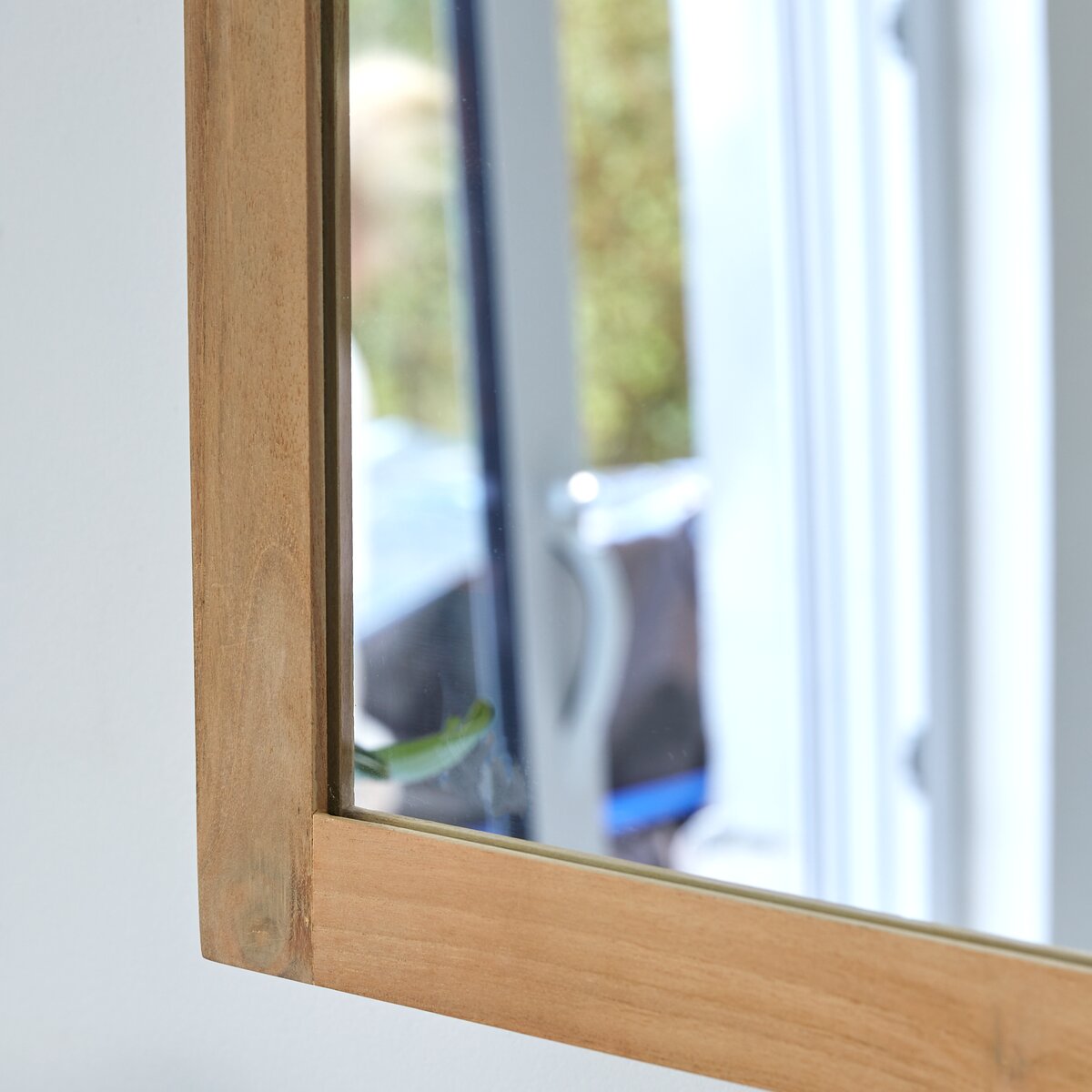Jill - Spiegelschrank aus massivem Teak Jill - Spiegelschrank aus massivem Teak