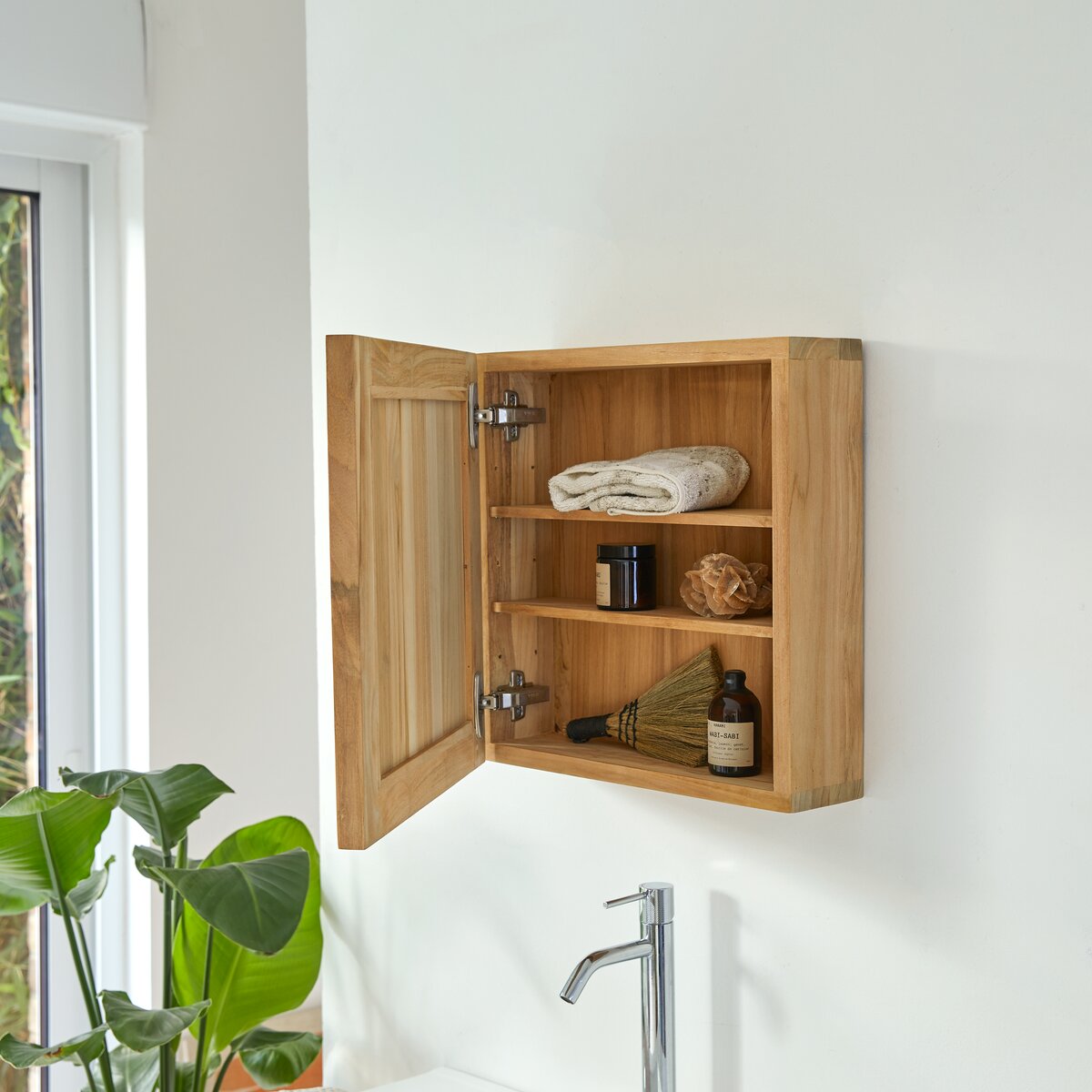 Oak medicine deals cabinet with lights