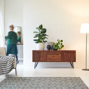 Bonnie - Mueble de TV en palisandro macizo 150 cm