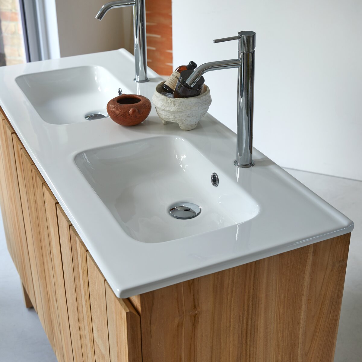 Mobile in teak e lavabo in battuto di terrazzo premium 120 cm Edgar - Bagno  - Tikamoon