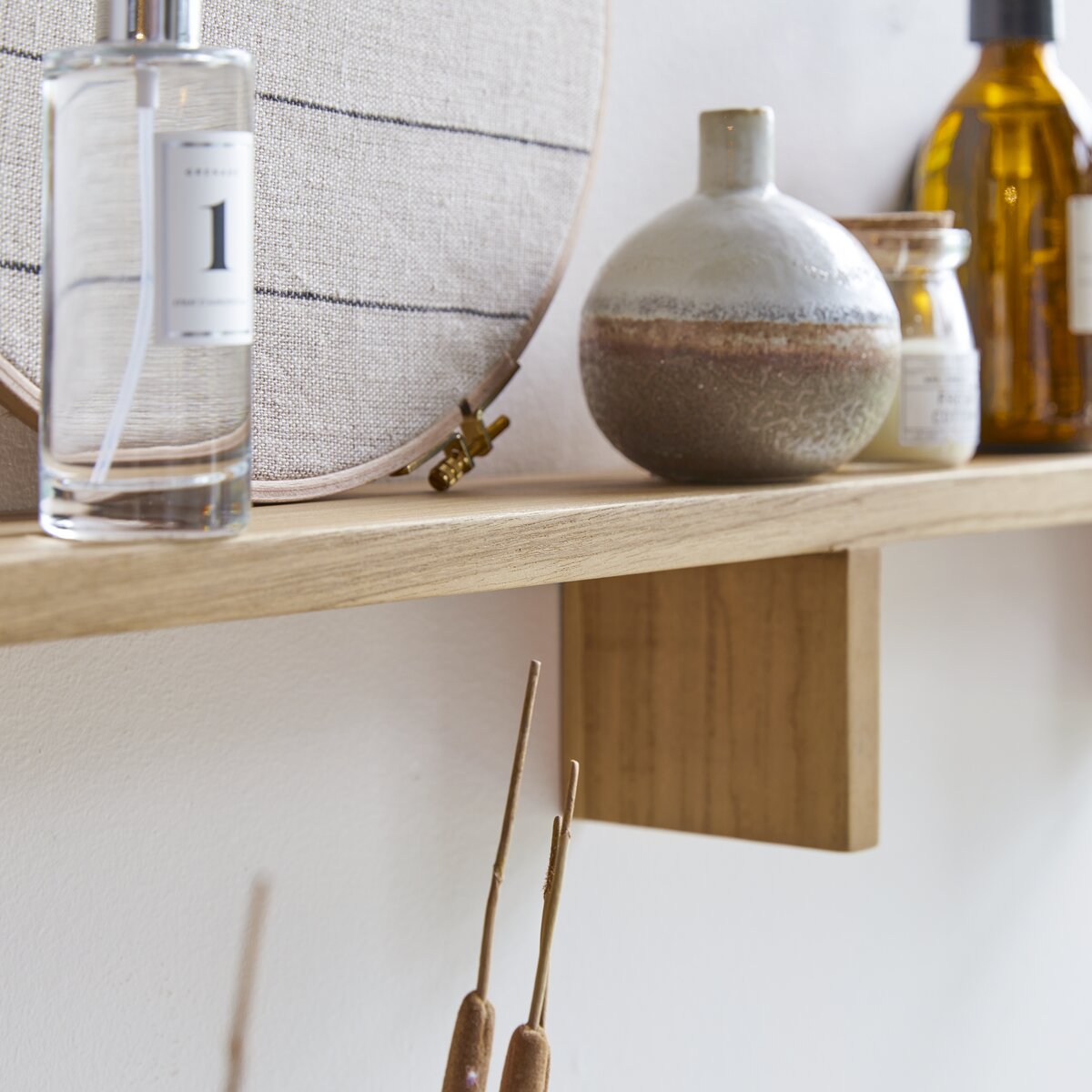 Bahya - Estantería de baño horizontal de teca maciza Bahya - Estantería de baño horizontal de teca maciza