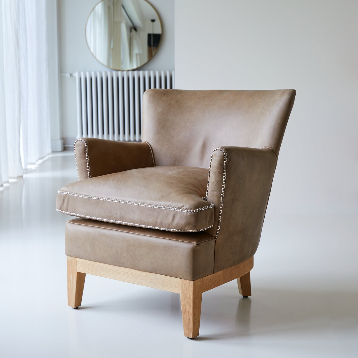 Comoc - Fauteuil en chêne massif et cuir Cheyenne Comoc - Fauteuil en chêne massif et cuir Cheyenne
