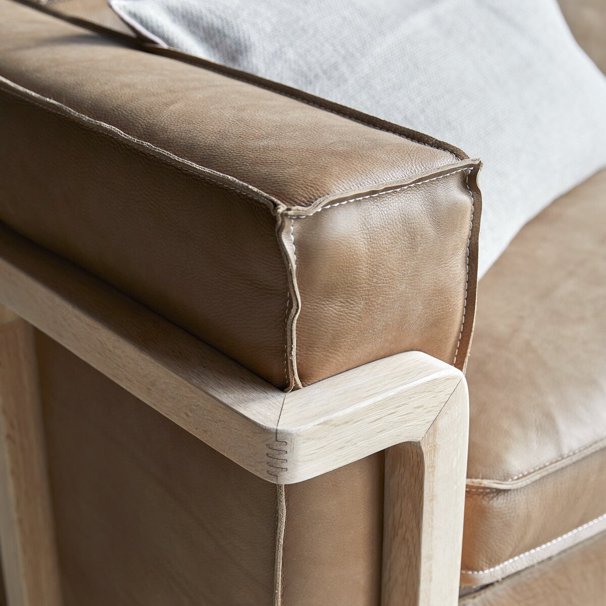Cobbelwood - Sofa aus massivem Eichenholz und Leder Cheyenne Cobbelwood - Sofa aus massivem Eichenholz und Leder Cheyenne
