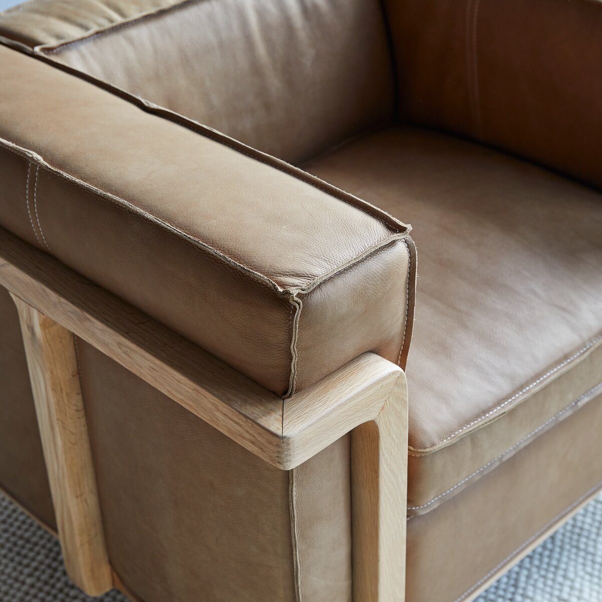Cobbelwood - Sillón en roble macizo y cuero Cheyenne Cobbelwood - Sillón en roble macizo y cuero Cheyenne