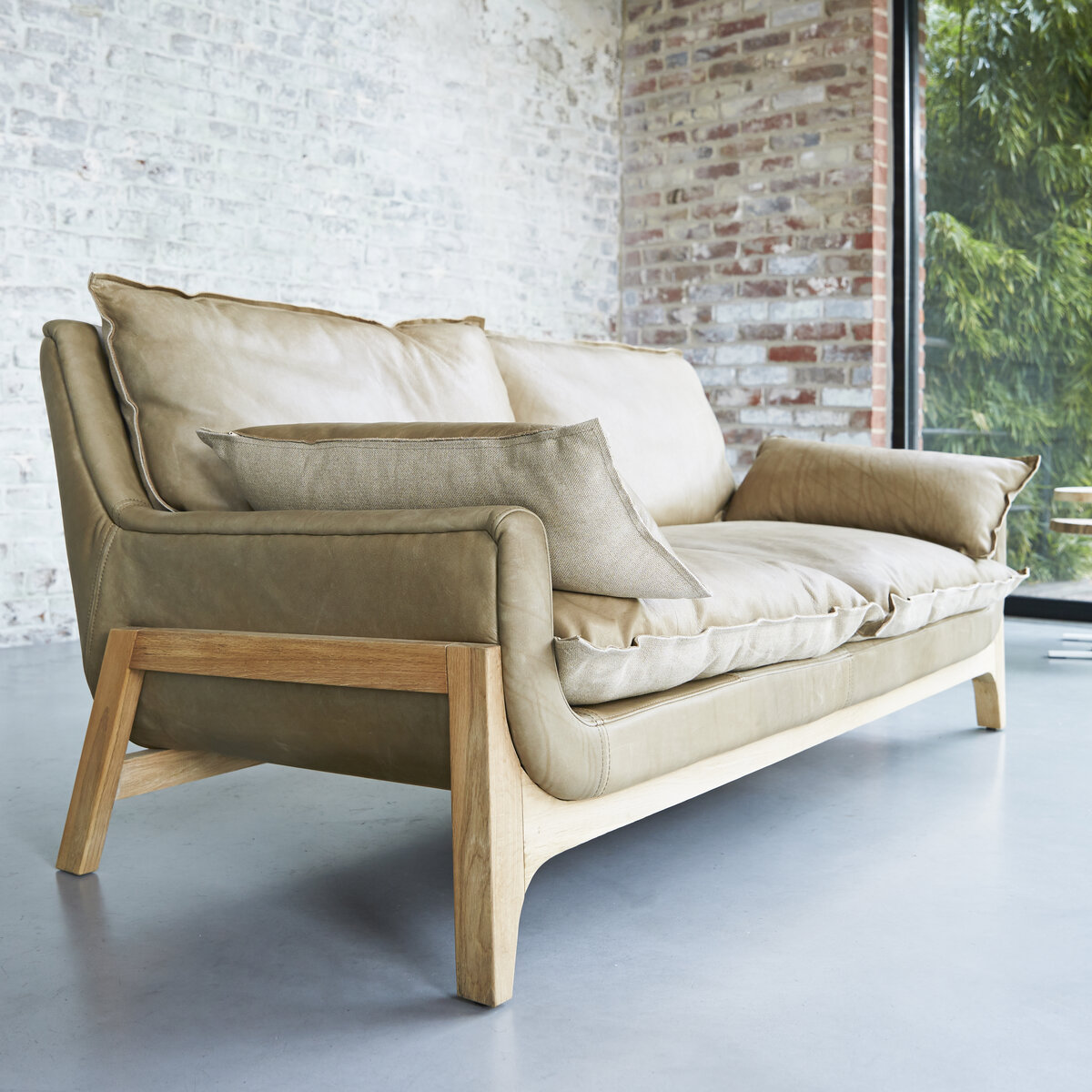 Woodnest - Sofa 2-Sitzer aus massivem Eichenholz und Leder Cheyenne Woodnest - Sofa 2-Sitzer aus massivem Eichenholz und Leder Cheyenne