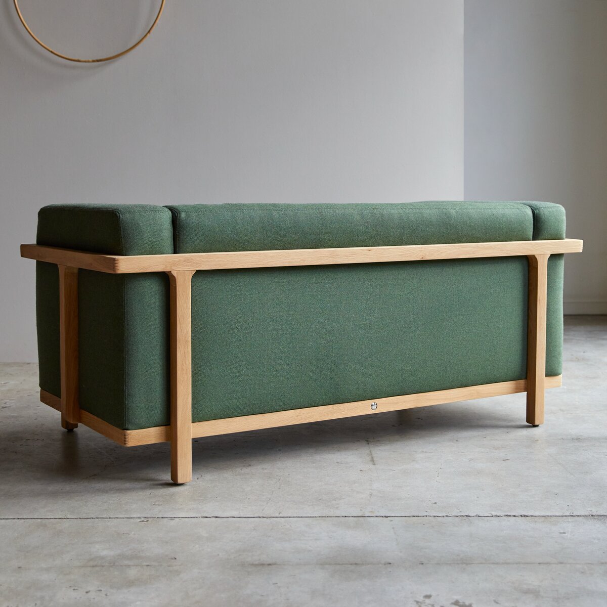Cobbelwood - Sofá en roble macizo y tela Dark green Cobbelwood - Sofá en roble macizo y tela Dark green