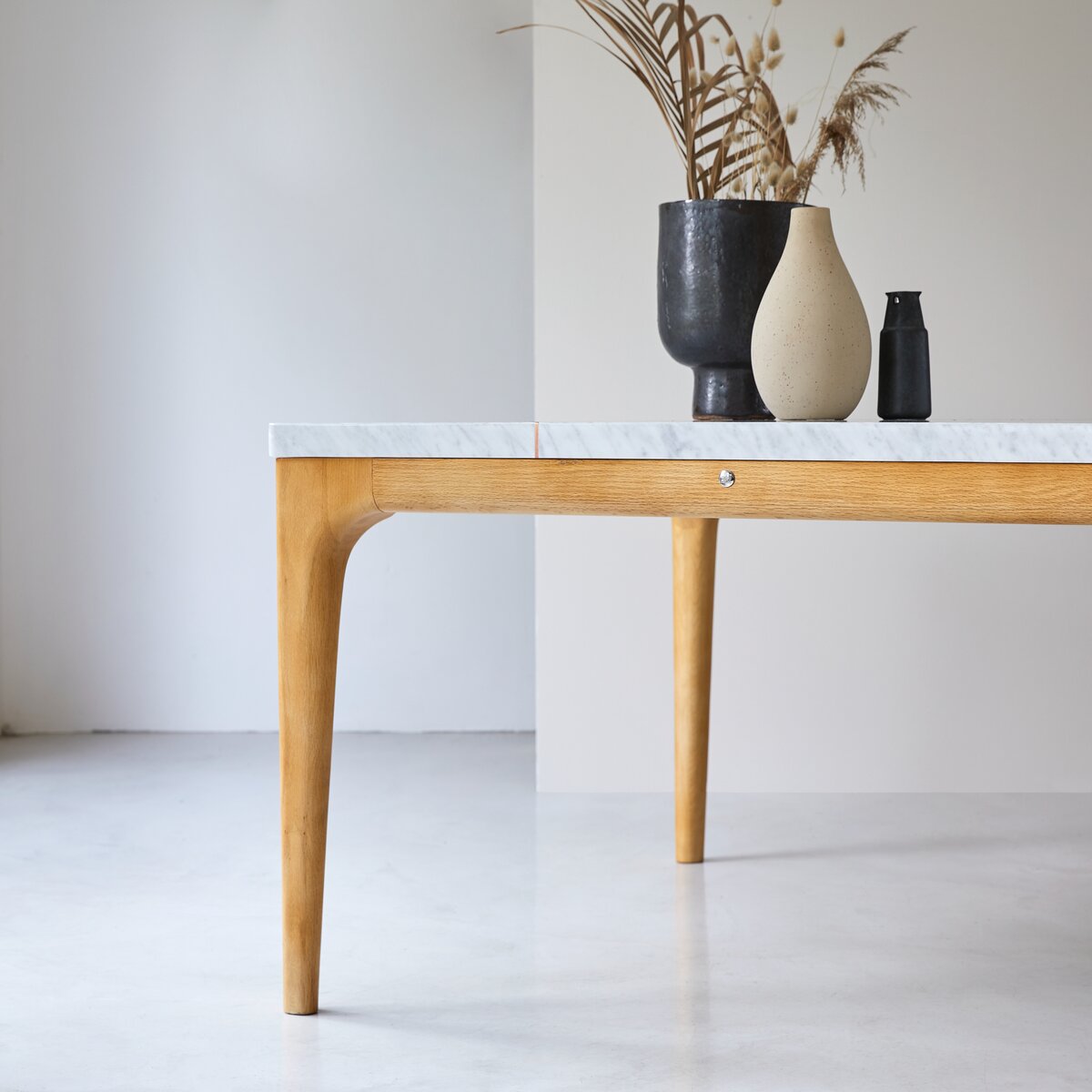 oak marble table