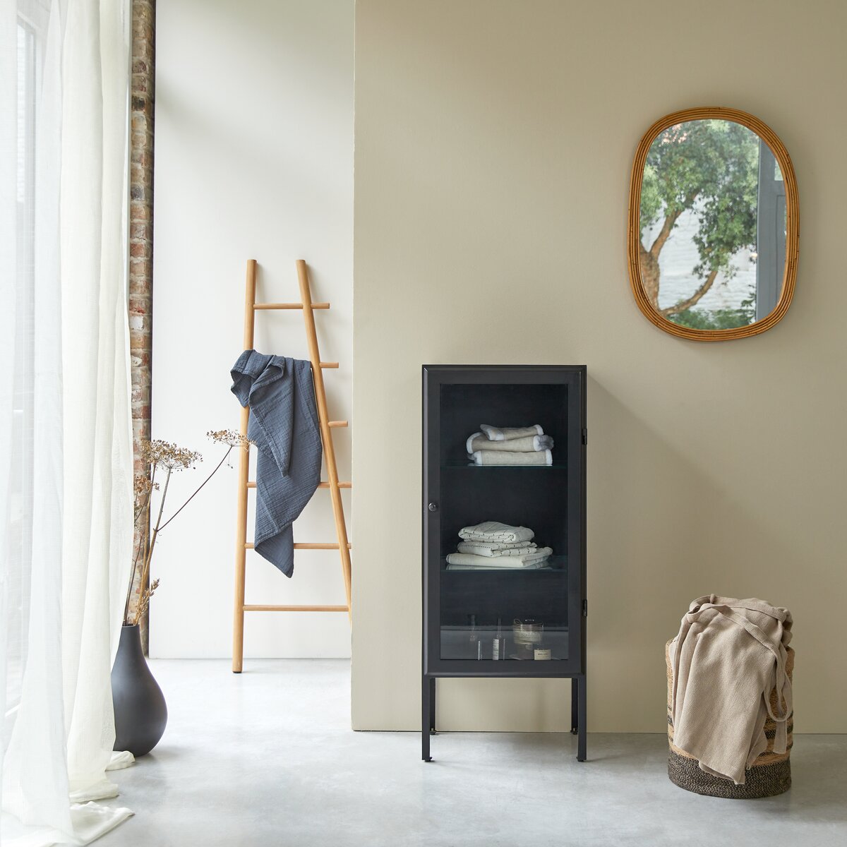 Armoire haute en métal avec portes coulissantes | Bureau, atelier, garage |  Occasion | 120cm