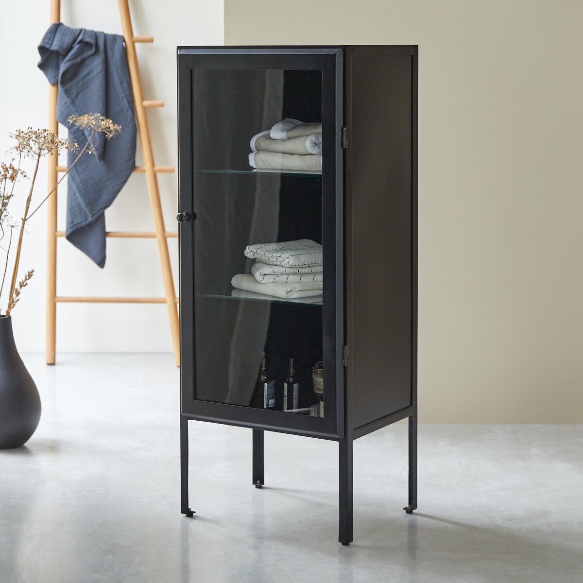 Lison - Armoire vitrée en métal Lison - Armoire vitrée en métal