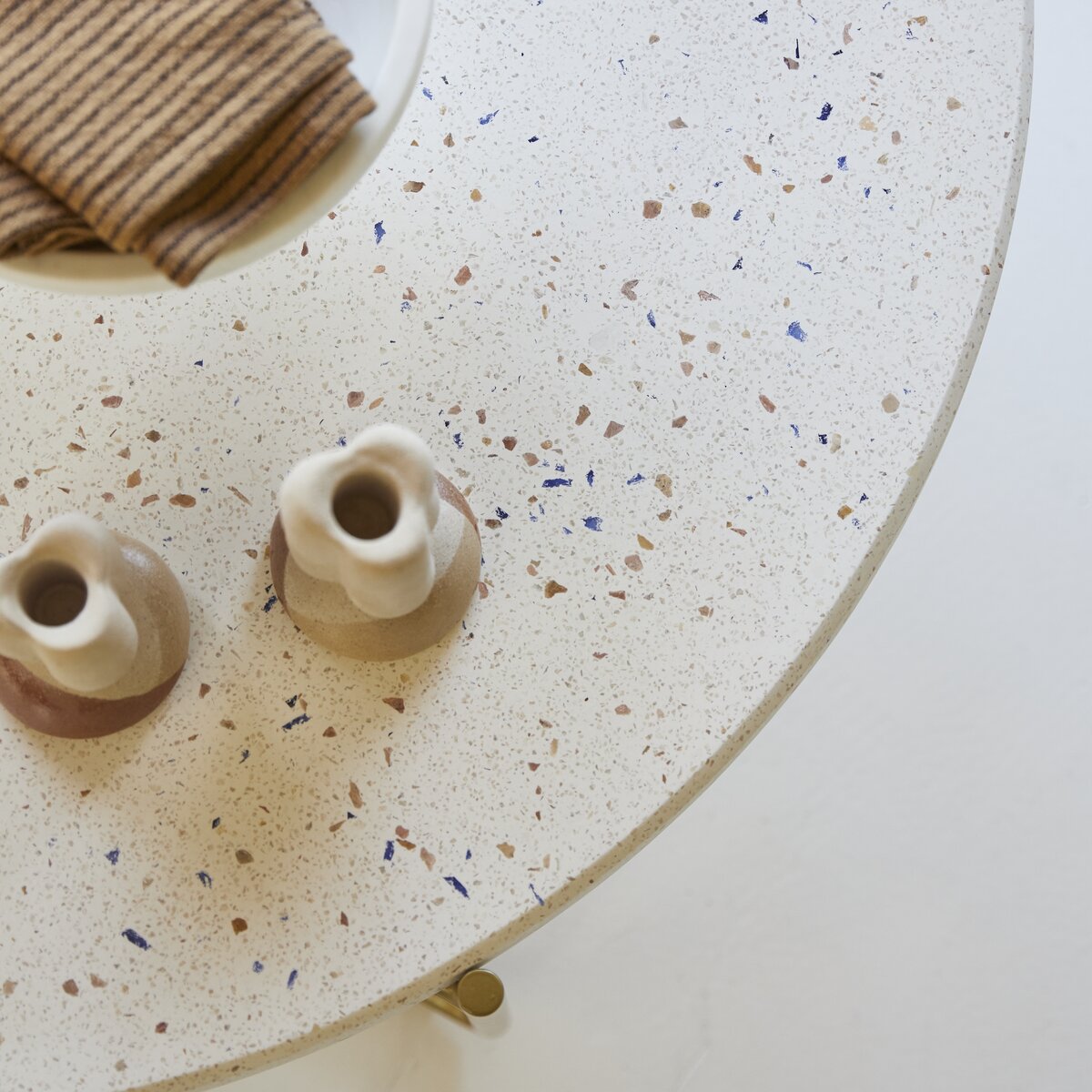 Anatole - Table basse en terrazzo et métal confetti Anatole - Table basse en terrazzo et métal confetti