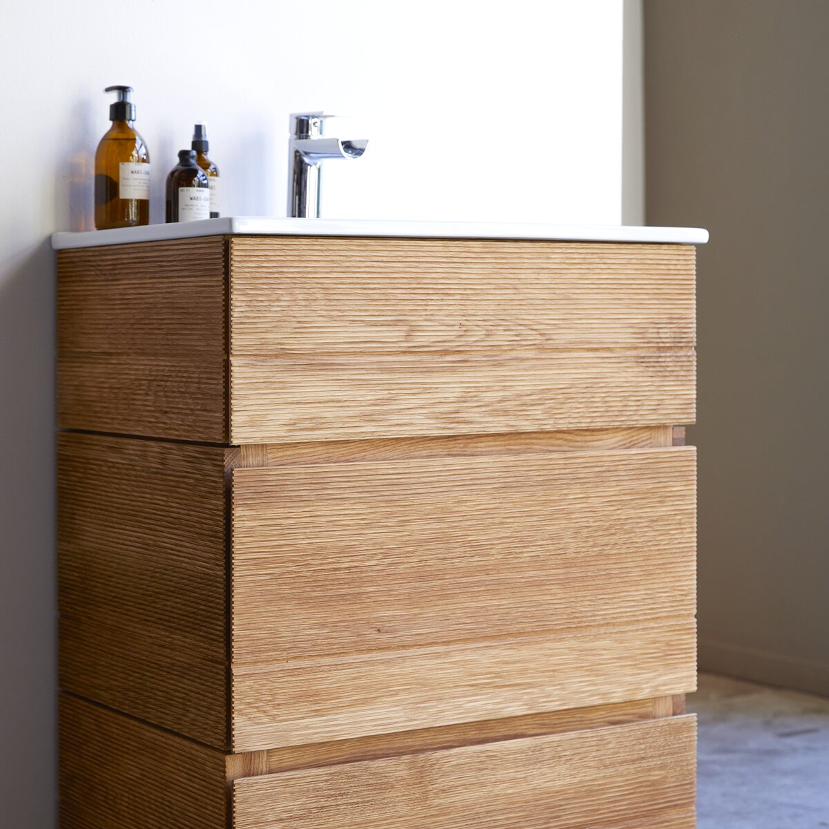 Karl - Solid oak and ceramic bathroom cabinet 60 cm Karl - Solid oak and ceramic bathroom cabinet 60 cm
