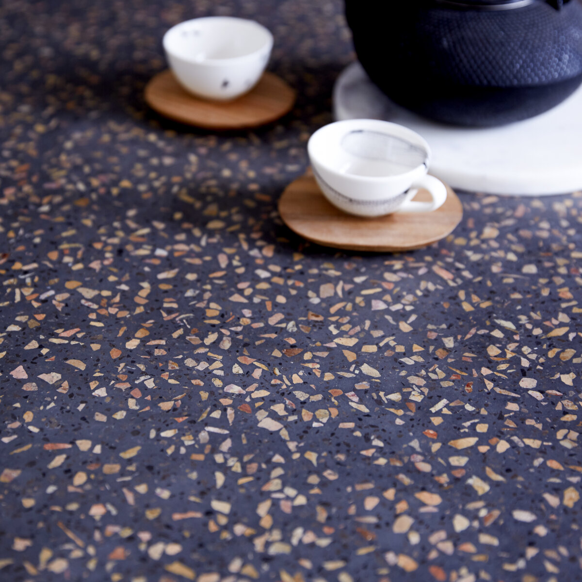 Juno - Table en teck massif et terrazzo 6 pers. Juno - Table en teck massif et terrazzo 6 pers.