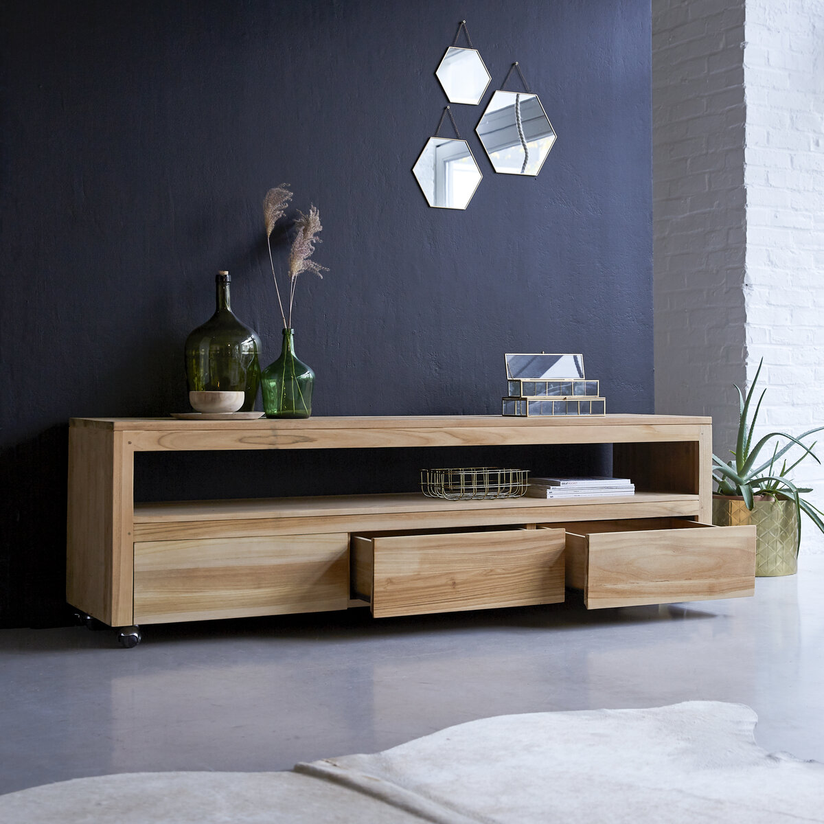 Anoa - Mobile TV in teak massello 180 cm Anoa - Mobile TV in teak massello 180 cm