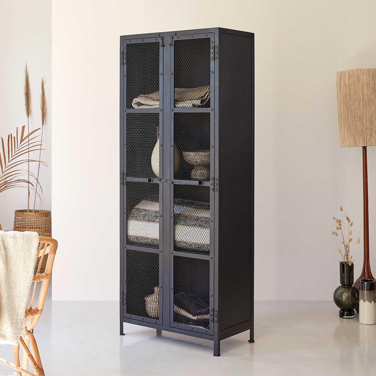 Cléo - Armoire grillagée en métal Cléo - Armoire grillagée en métal