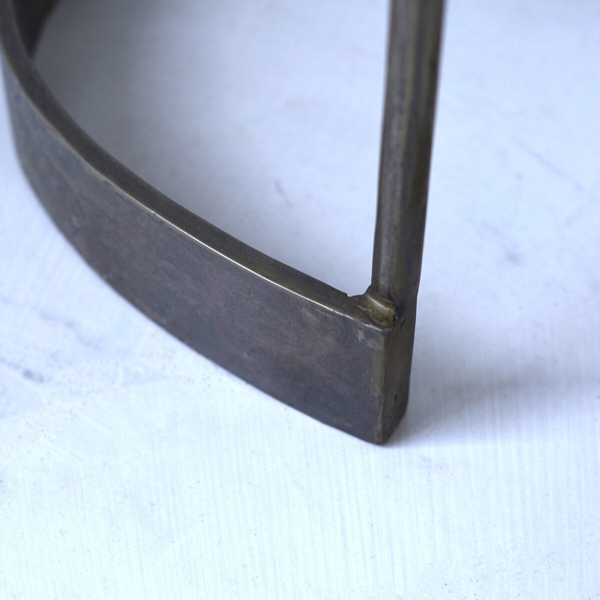Gustav - Konsole aus Metall und Marmor Gustav - Konsole aus Metall und Marmor