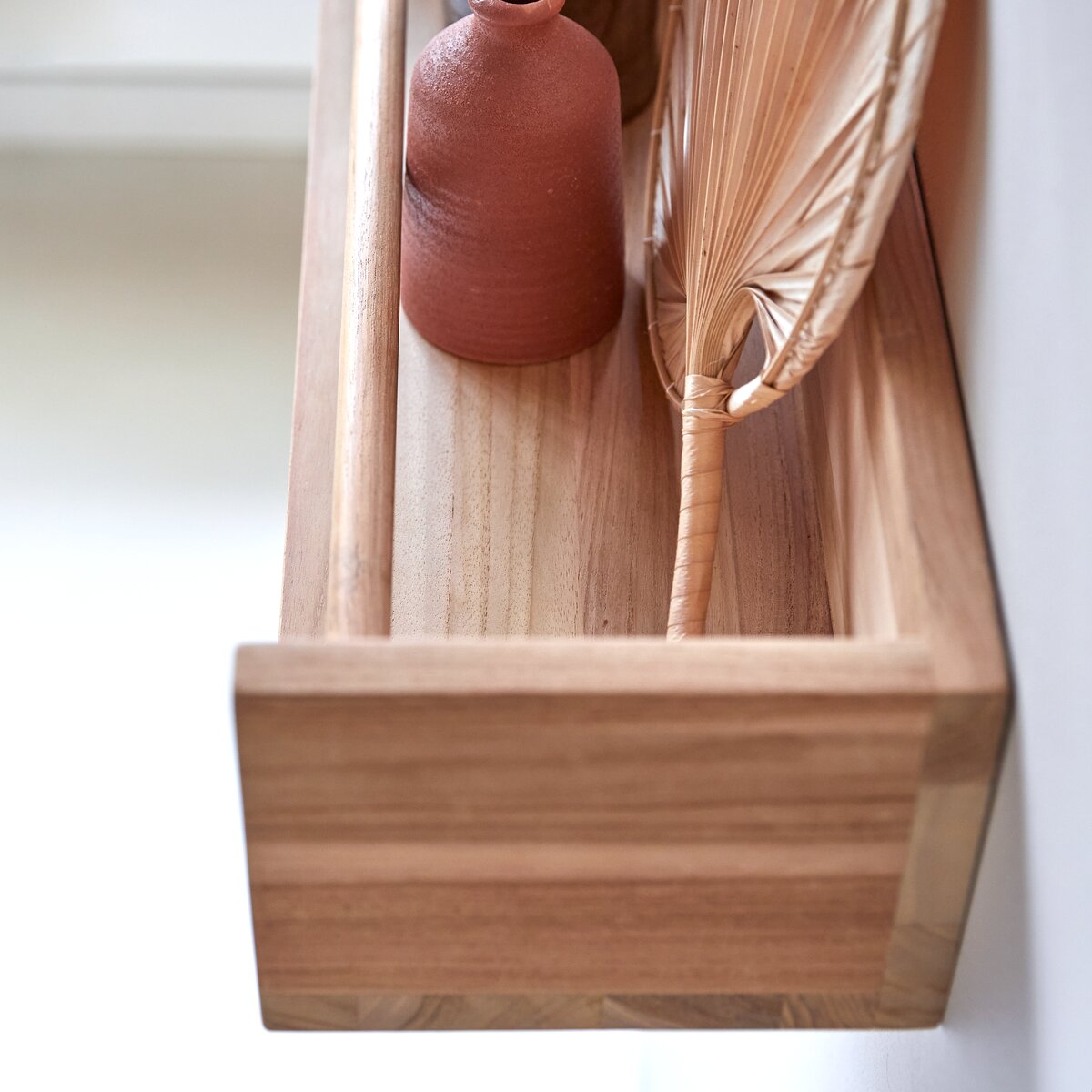 Ugo - Mensola a parete in teak massello 60 cm Ugo - Mensola a parete in teak massello 60 cm