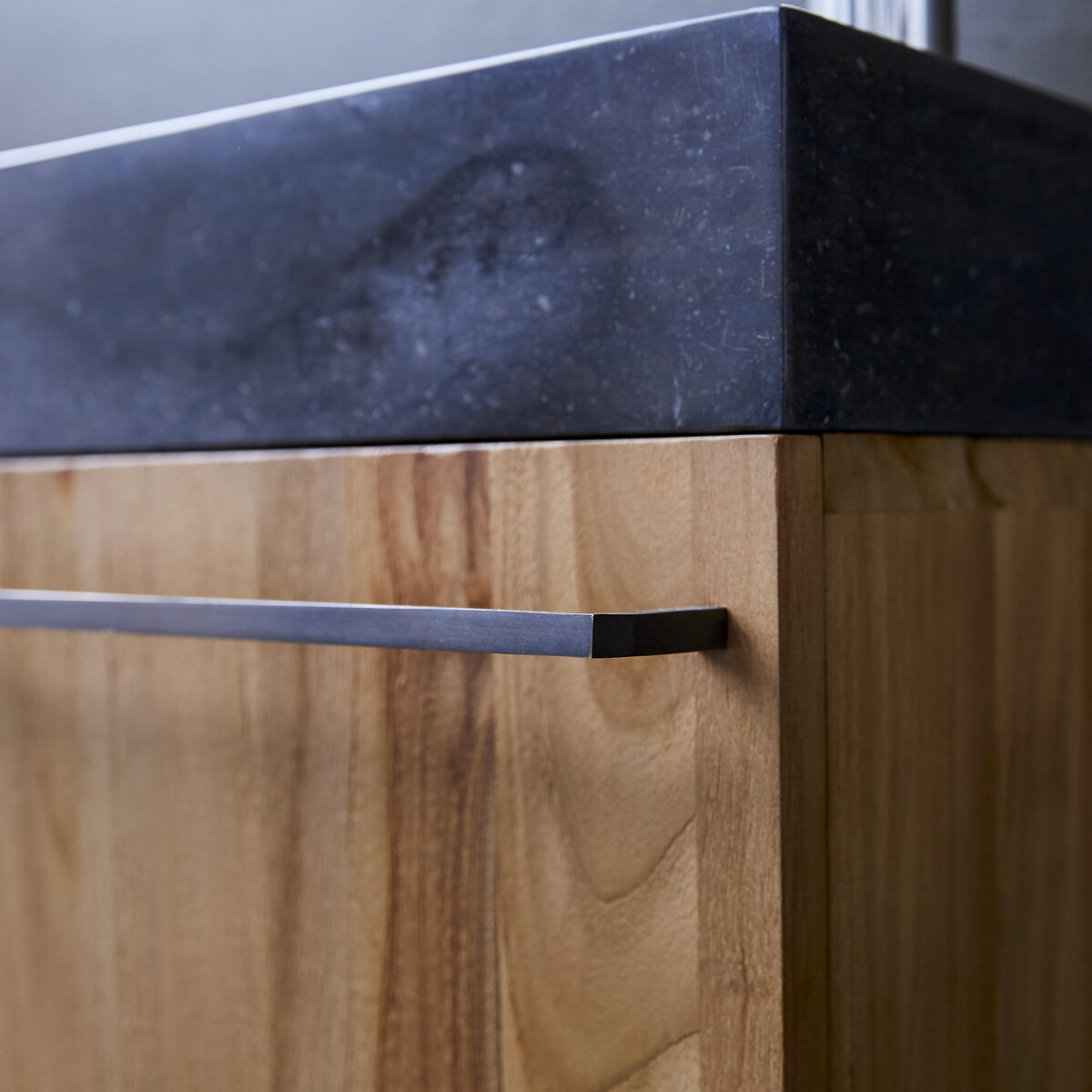 Stelle - Mobile lavamani in teak massello e lavabo in marmo black Stelle - Mobile lavamani in teak massello e lavabo in marmo black