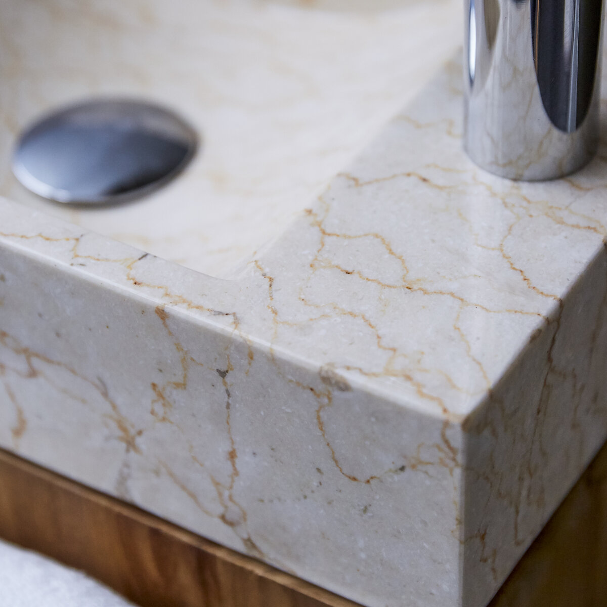 Stelle - Meuble Lave main en teck massif et marbre cream Stelle - Meuble Lave main en teck massif et marbre cream