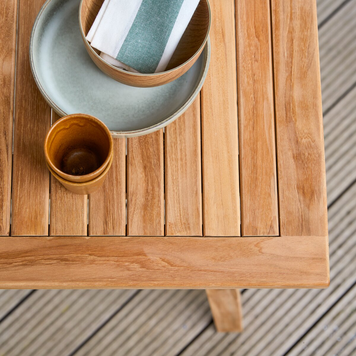 Pamoa - Table de jardin en teck massif 4/6 pers. Pamoa - Table de jardin en teck massif 4/6 pers.