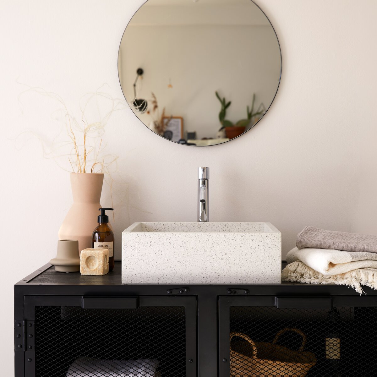 Made - Lavabo quadrato in battuto di terrazzo premium white