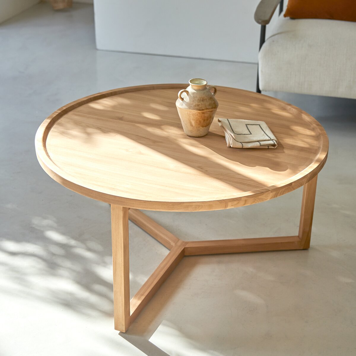 Ana - Couchtisch aus massivem Teakholz Ana - Couchtisch aus massivem Teakholz