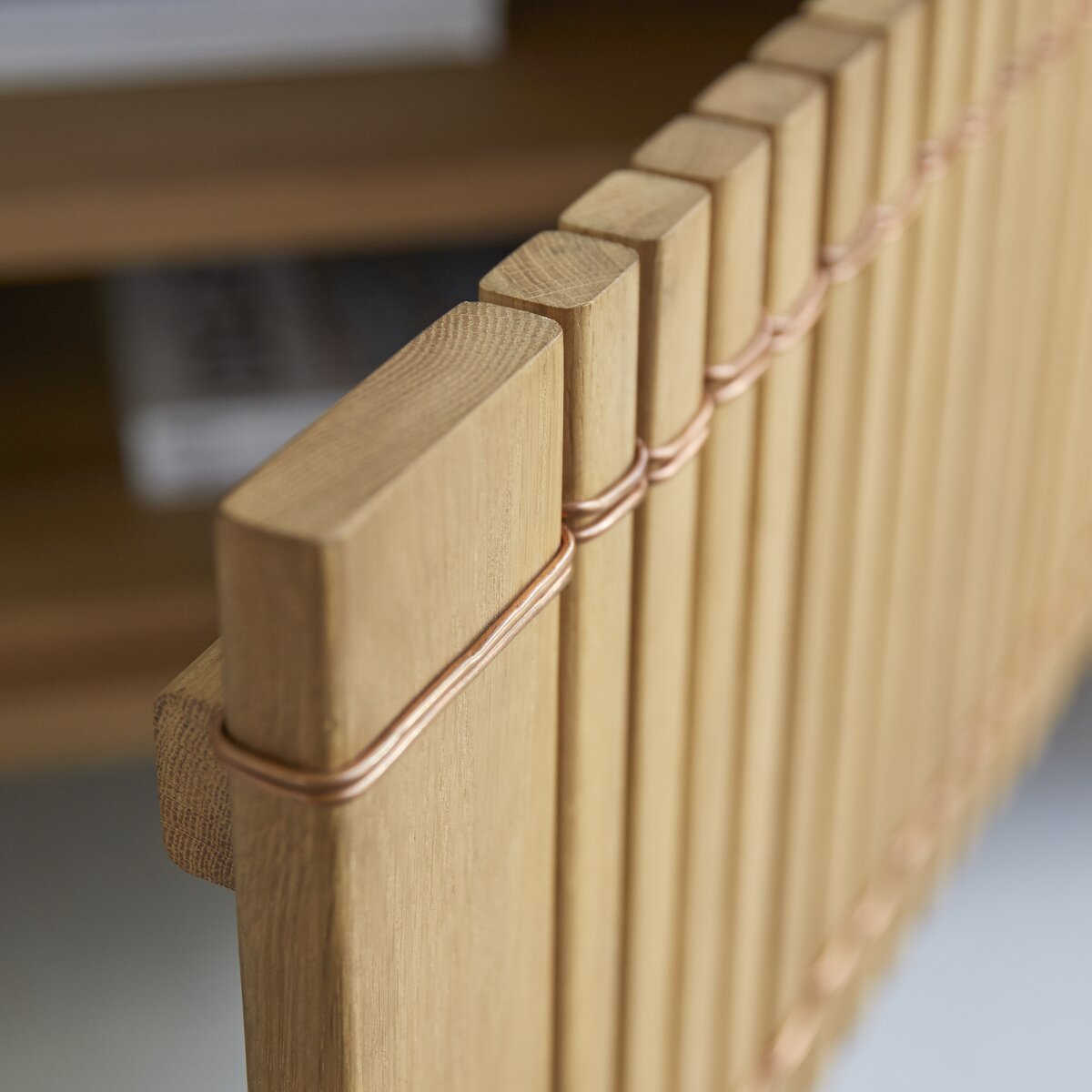 Koppar - TV Schrank aus massivem Eichenholz 160 cm Koppar - TV Schrank aus massivem Eichenholz 160 cm