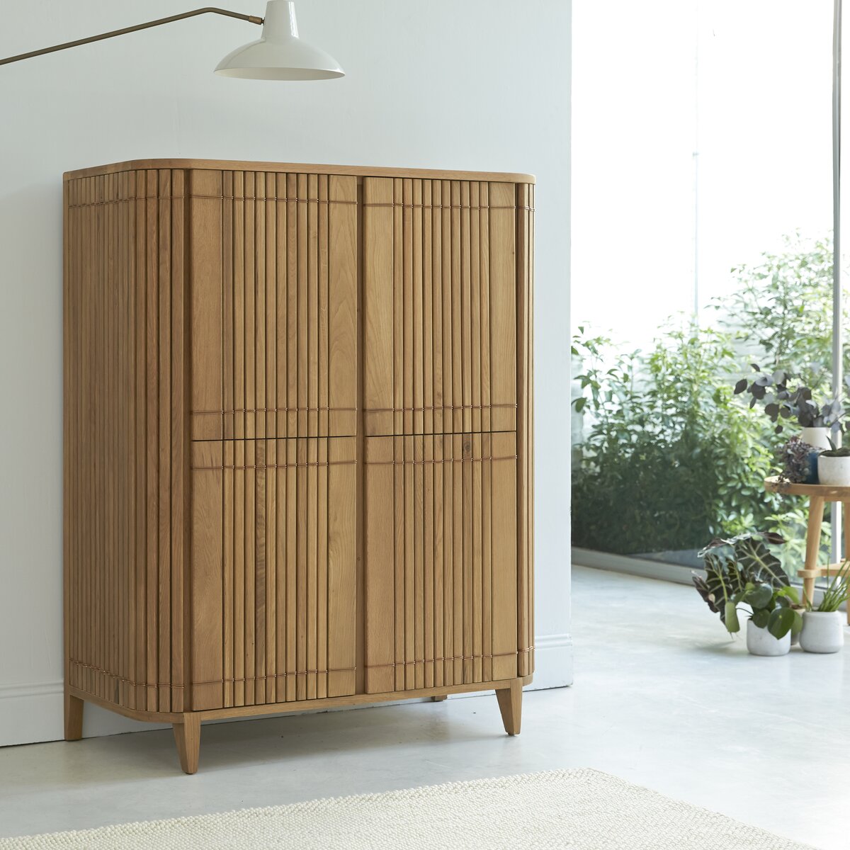 Koppar - Armoire de rangement en chêne massif Koppar - Armoire de rangement en chêne massif