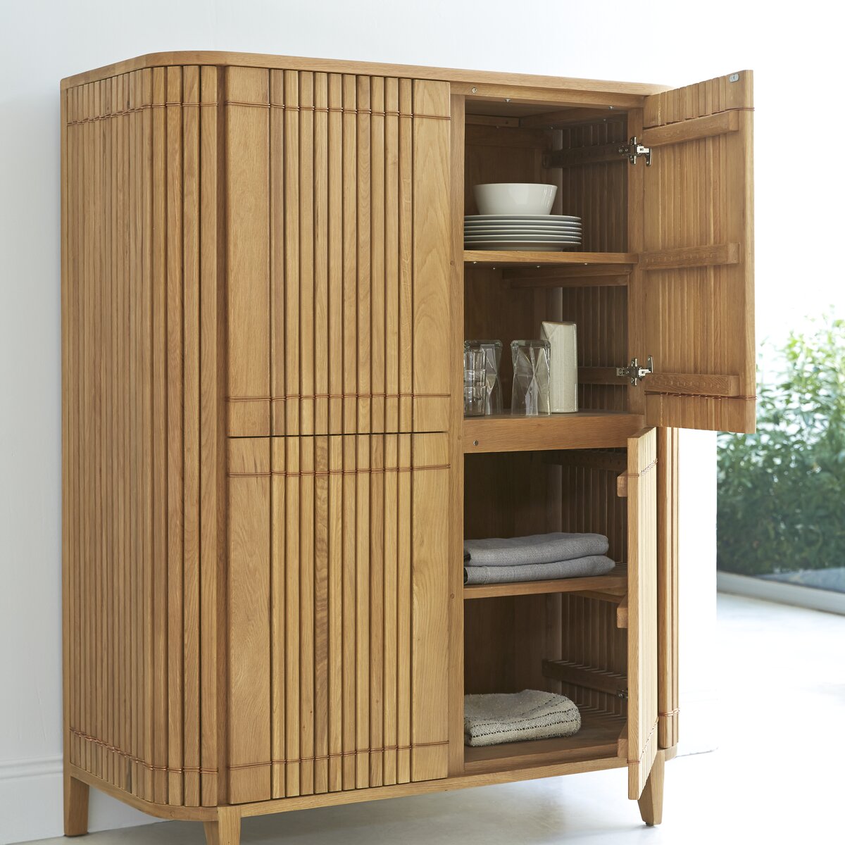 Koppar - Armoire en chêne massif Koppar - Armoire en chêne massif