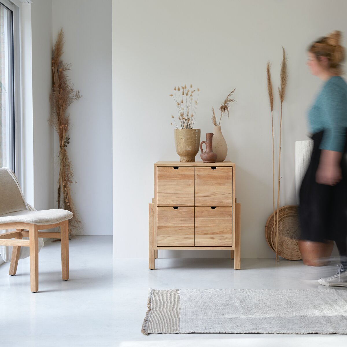 Lubin - Commode de rangement en teck massif