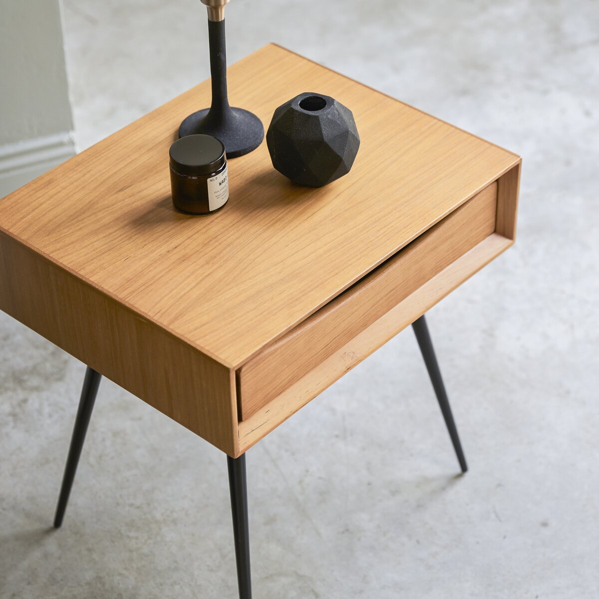 Simen - Comodino in teak Simen - Comodino in teak