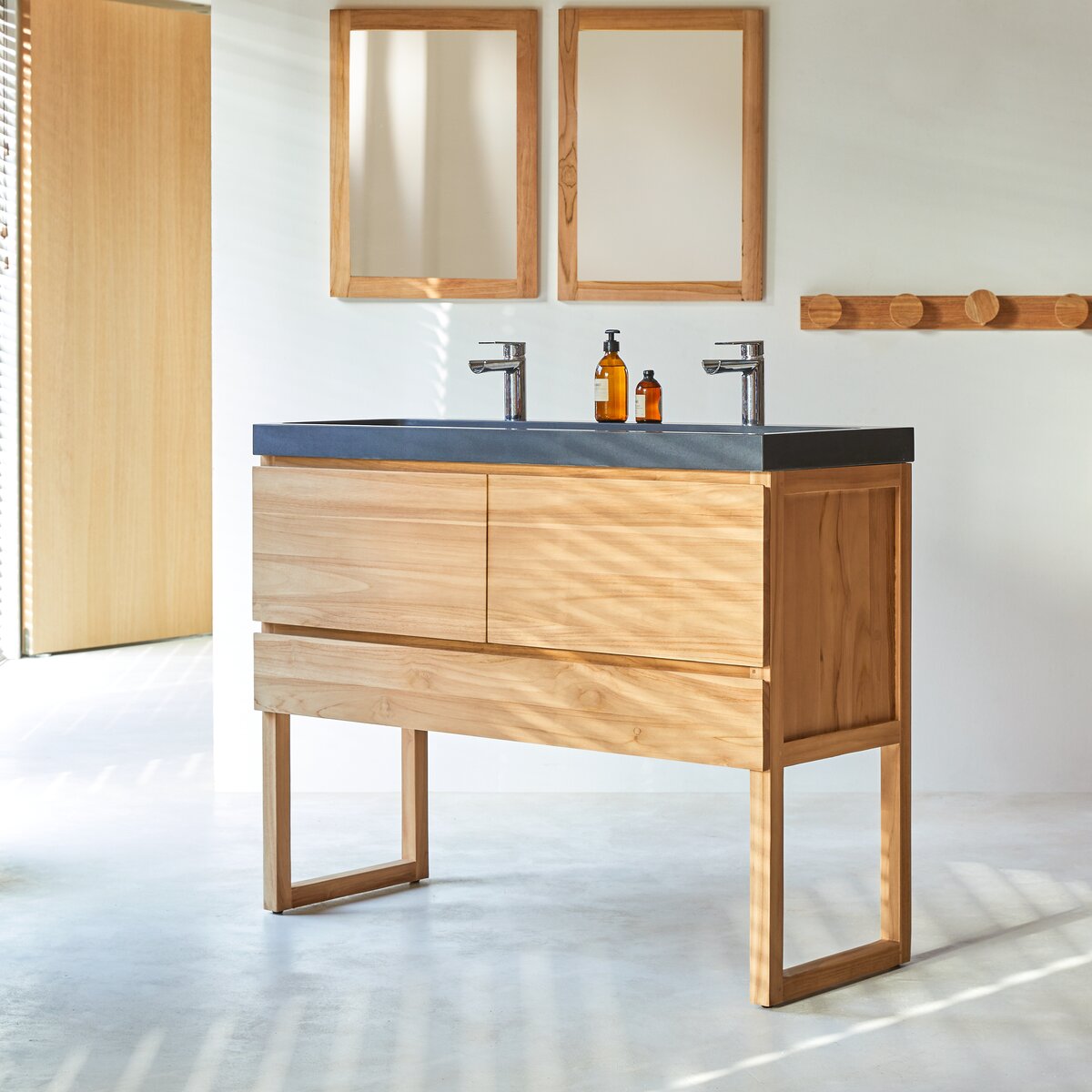 Edgar - Mueble de baño en teca maciza y piedra de lava 120 cm Edgar - Mueble de baño en teca maciza y piedra de lava 120 cm