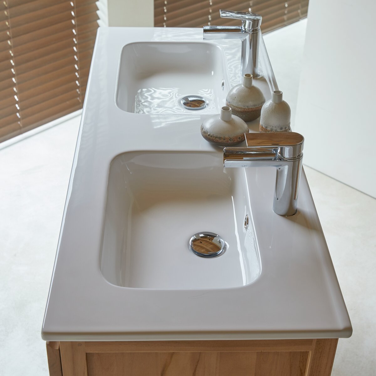Edgar - Mueble de baño en teca maciza y cerámica 120 cm Edgar - Mueble de baño en teca maciza y cerámica 120 cm