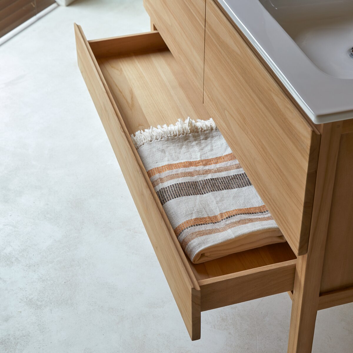 Mobile in teak e lavabo in battuto di terrazzo premium 120 cm Edgar - Bagno  - Tikamoon