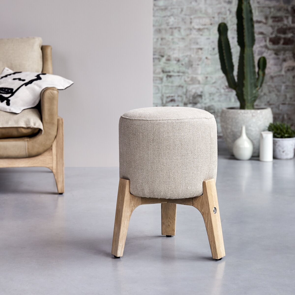 Drum - Pouf linen en chêne massif Drum - Pouf linen en chêne massif